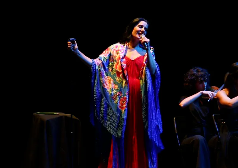 Carmen — Alberto Frías